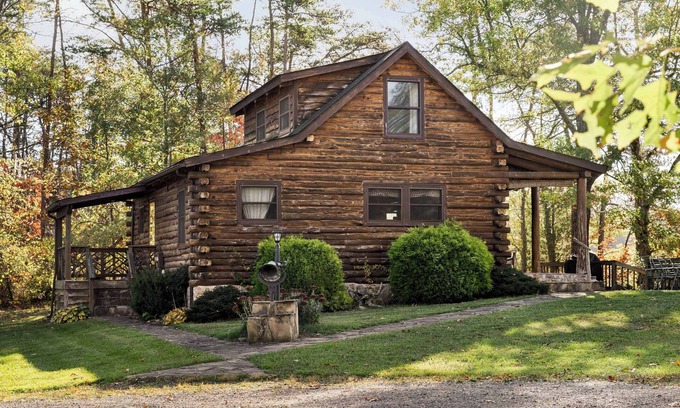 Paw Paw Cabina | Riverfront Log Cabin w Fireplace, Grill & Fire Pit