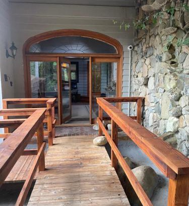 Three Rivers Casa | RiverFront Retreat- Spa/Hot tub, Game Room, Limited Gym