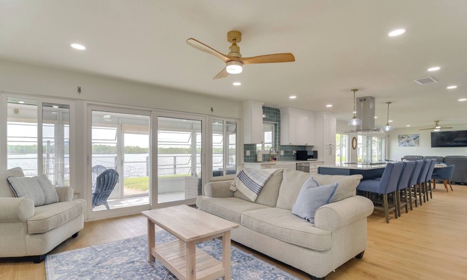 Ruskin Casa | Riverfront Ruskin Home w/Boat Dock, 1 Mi to Beach