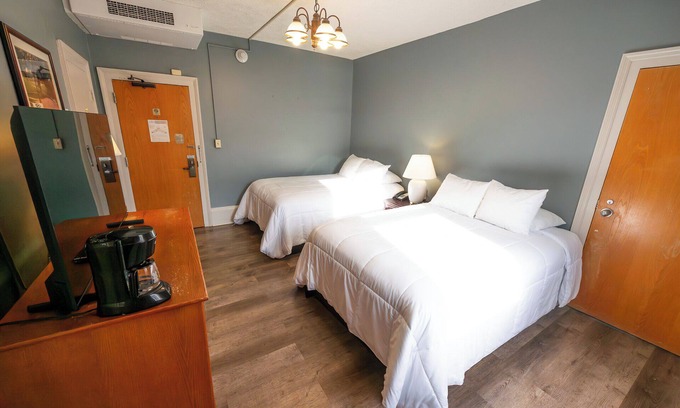 Shawnee On Delaware Casa | Riverfront Stay – Peaceful Pocono Escape Near Nature & Trails | 2 Units
