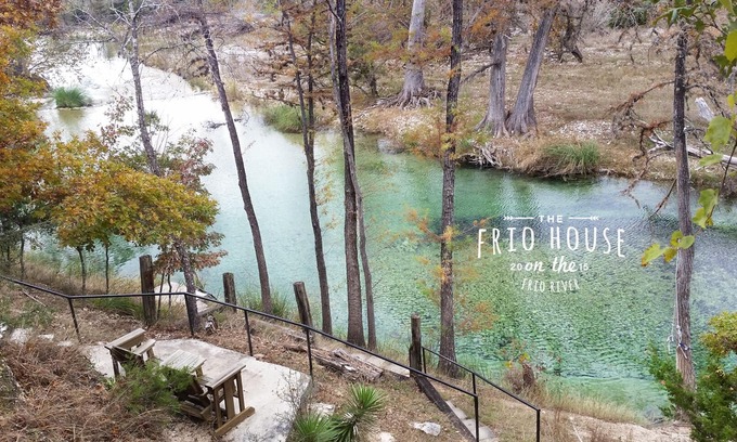 Leakey Casa | ORILLA! - La Cámara de Frío - propiedad frente al río en el río Frío