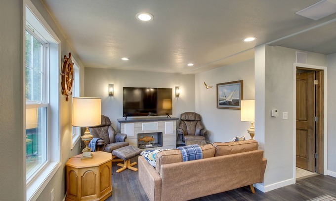 Two Rivers Casa | Riverfront Two Rivers Vacation Rental By Beaches