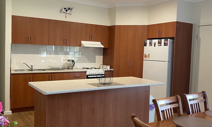 Pomona Cabaña | Riverland Cottage Wentworth, self contained, 4 bedrooms, 10 mins from Wentworth