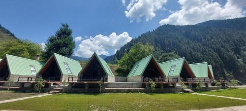 Kel Hotel | Riverside Challets Sharda