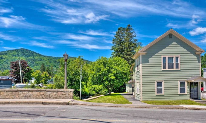 Colebrook Apartamento | Riverside Colebrook Apt - Walk to Main Street
