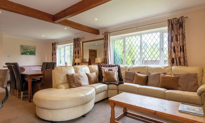 Brandon Cabaña | Riverside Cottage-UK41439