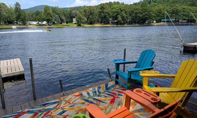 Lake Luzerne-Hadley Casa | Riverside & Dock, Hot Tub, Centrally Located, Pet Friendly: The Hummingbird Camp