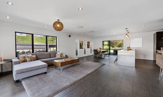 Rangatira Park Casa | Riverside in gated community & WI-FI