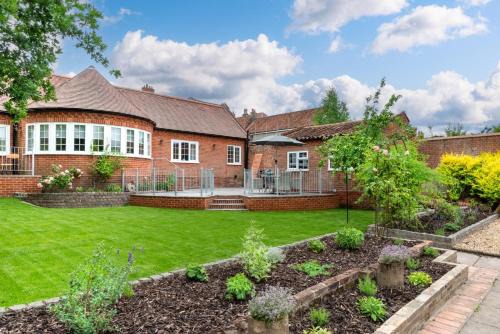 Beccles Casa | Riverside Lodge