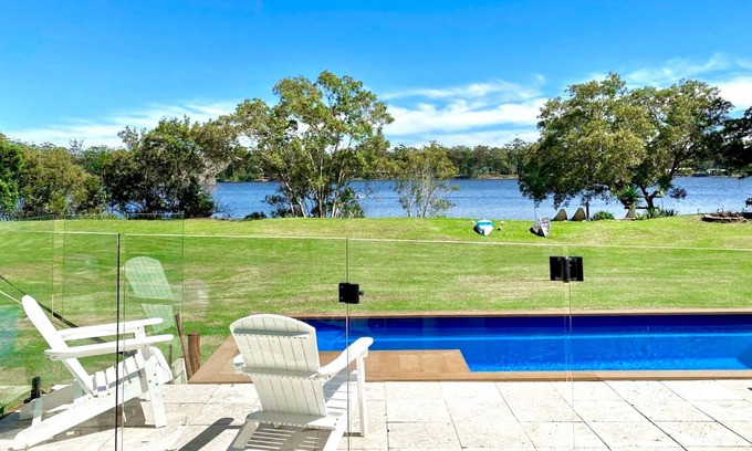 Fernbank Creek Apartamento | Riverside Oasis