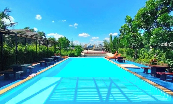 Phra Pradaeng Villa | Riverside Pool Villa in Urban Oasis