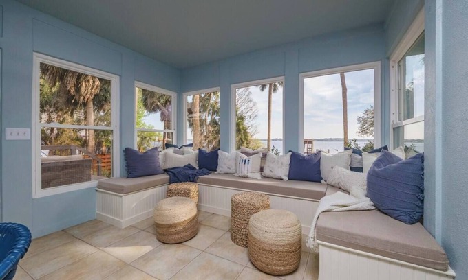 Palatka Casa | Riverside Remodel with Views, Dock, & Serenity