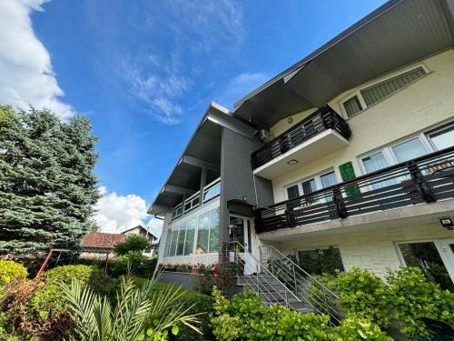Mali Radic Villa | Riverside Resort Una
