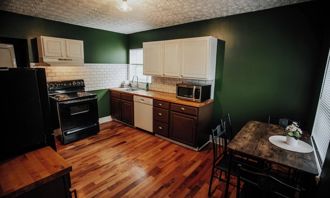 Columbia Apartamento | Riverside Retreat at Apt B