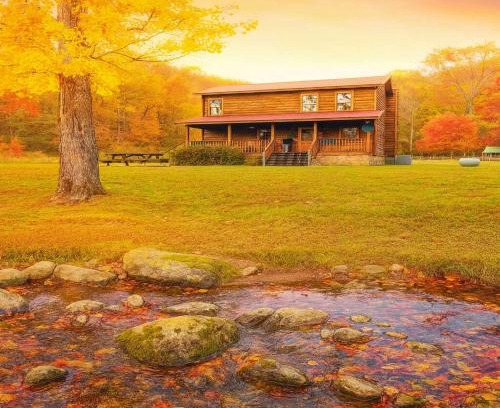 Cosby Casa | Riverside Retreat Cabin w Hot Tub & Fire Pit