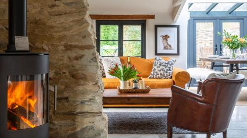 Tuckenhay Casa | Riverside Retreat