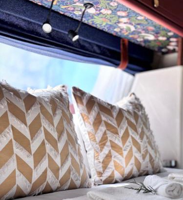 Sabie Otro | Riverside Retreat in a Luxe Caravan
