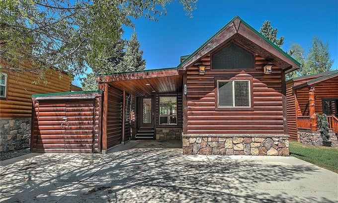 Breckenridge Chalet De Esquí | "Riverside Rhapsody" Breckenridge Chalet on the river