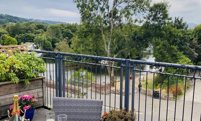 Balloch Apartamento | Riverside View, Loch Lomond, Balloch