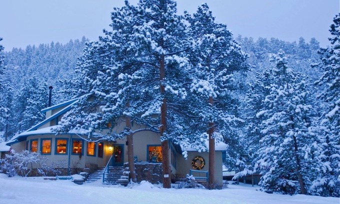Estes Park Cama Y Desayuno | Riversong Inn Retreat