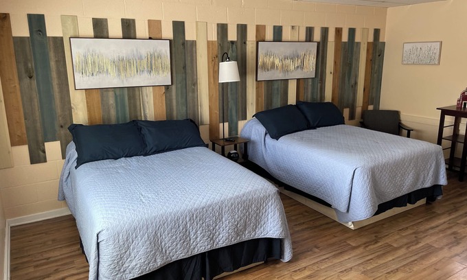 Grayling Hotel | Riverview Inn