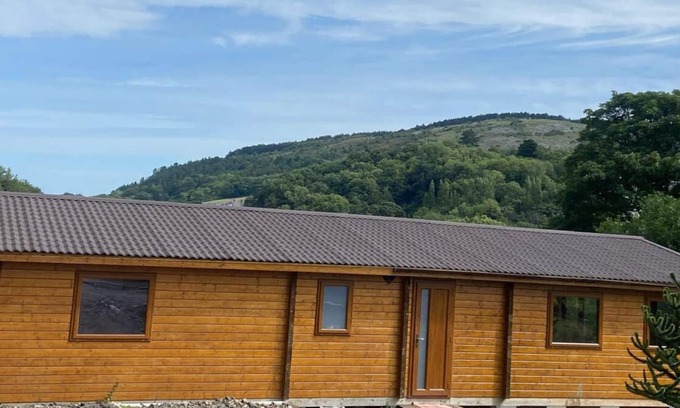 Rhyd-y-foel Chalet De Esquí | Riverview Lodge in the beautiful Abergele