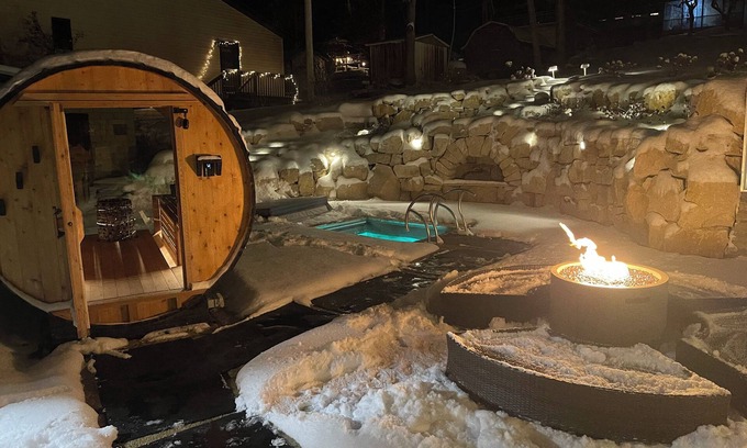 Pepin Apartamento | Riverview Respite- Sauna and Hot Tub Oasis Now Open!