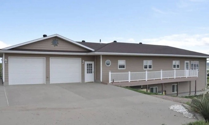 Oacoma Casa | Riverview Retreat!