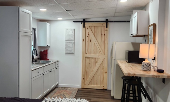 Mount Vernon Apartamento | Riverview Studio Apartment. Weekly/Monthly Discounts! Wifi. Convenient Location.