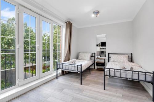 Trinity Apartamento | Riverview, studio style room near station R3