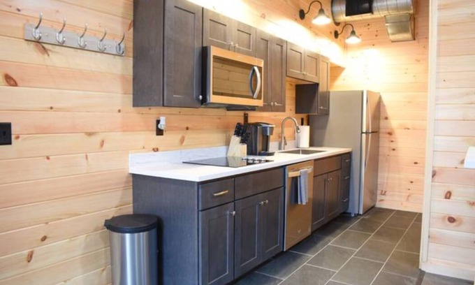 Pulaski Apartamento | Riverview Unit 1 Apartment space in Pulaski NY