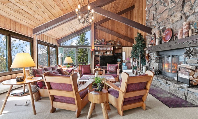 Wilson Cabina | RMR: Moose Brush Main House in Wilson,WY