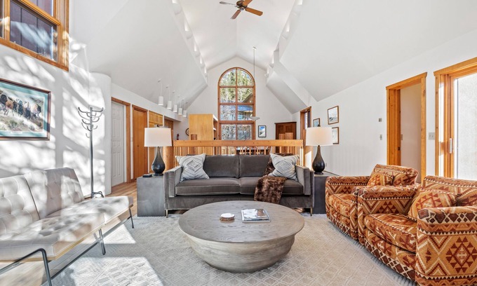 Teton Village Casa | RMR: Ringer House: casa de 4 dormitorios en Teton Village. Actividades gratis incluidas!