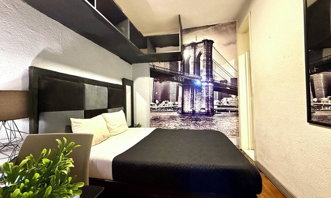 La Condesa Hotel | ROOMIES HOSTEL CONDESA