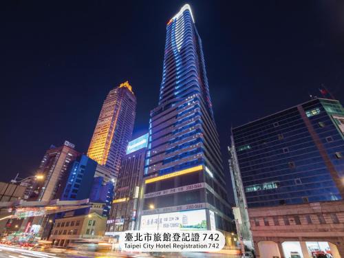 Zhongzheng Hotel | Roaders Plus Hotel - Taipei Station