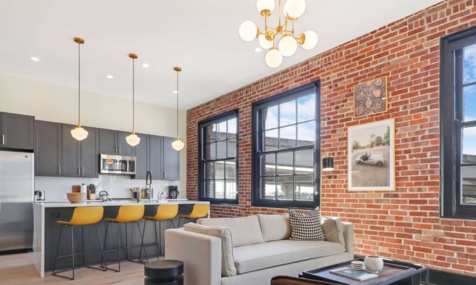 Arts/Warehouse District Apartamento | Roami at The Lola | Near Bourbon St. | 3 Bedroom
