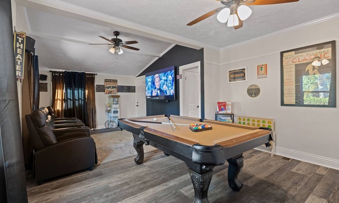 Downtown Riverside Casa | Roaring 20s Vintage Craftsman Home Downtown, Hot Tub, Pool Table