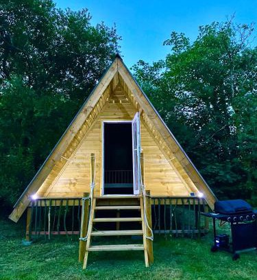 Carmarthen Otro | Robin Goch Retreat