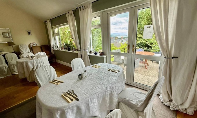 Cobh Cama Y Desayuno | Robin Hill House