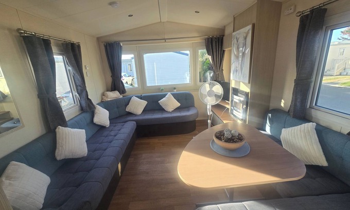 Rhyl Cabina | Robinhood 3 Bed Standard Caravan