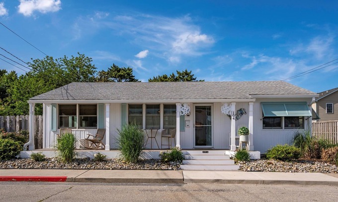 Midtown Ocean City Cabaña | Robins Nest On 86th Street - Ocean City, MD