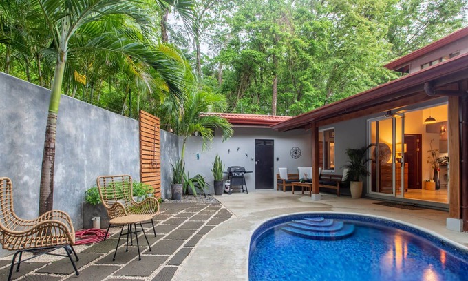 Nosara Casa | Robins Nest, Walk to Surfing Beach