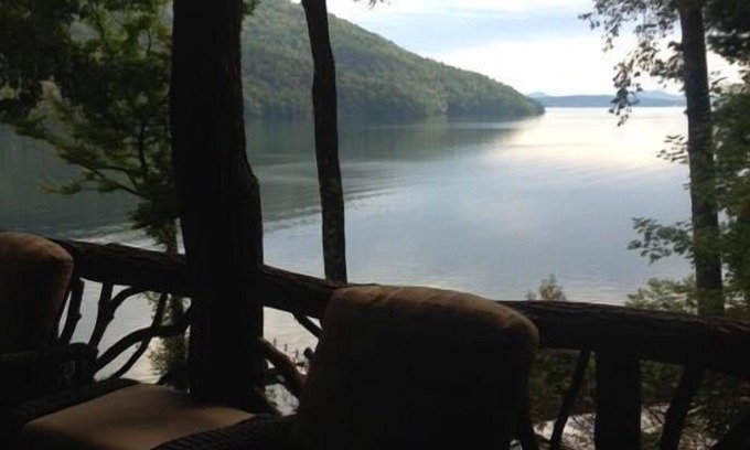 Salem Casa | Robinson Lake Front Lodge en el lago Jocassee