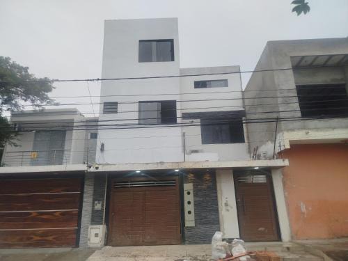 Tropical Lowlands Apartamento | Roble