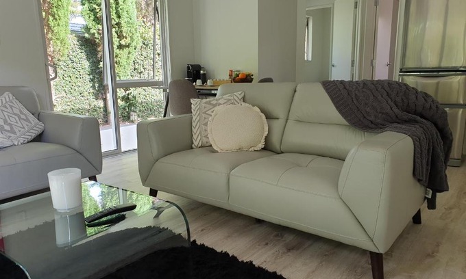 Hamilton Casa | Robyn's Retreat