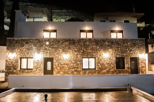 Agios Isidoros Casa | Roccia di Isidoro