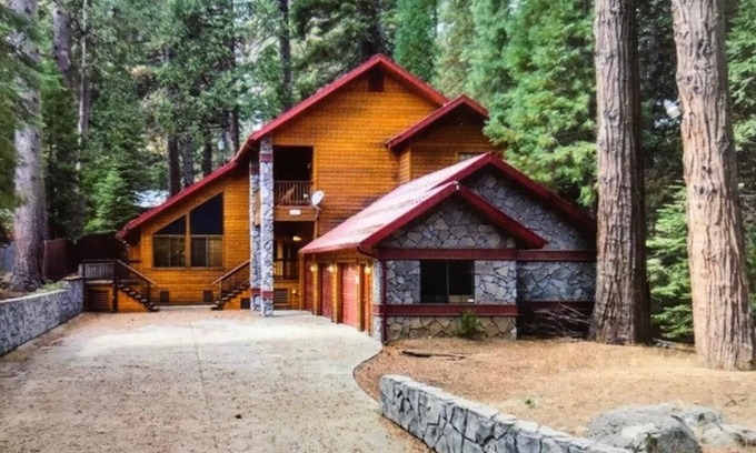 Fish Camp Casa | Rock Front Lodge