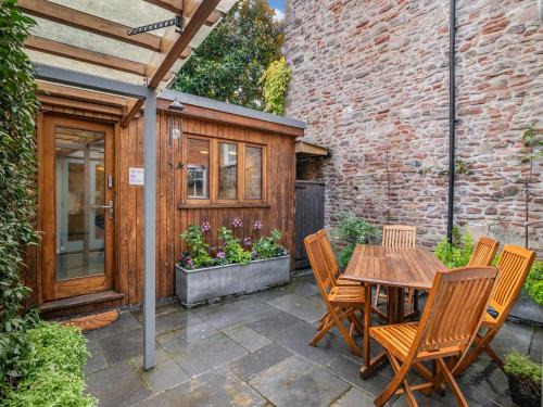 Wells Casa | Rock House