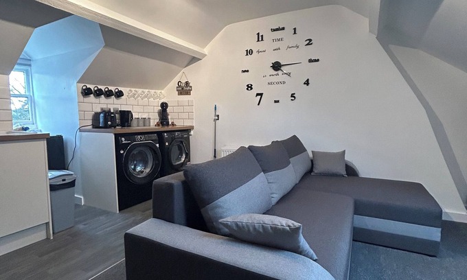 Llandrindod Wells Apartamento | Rock Park Penthouse. Newly refurbished 2 bedroom apartment.