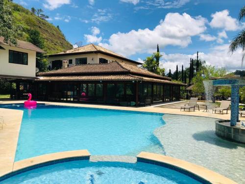 Araras Casa | Rock the Mountain in Granja Brasil Resort 1500m2